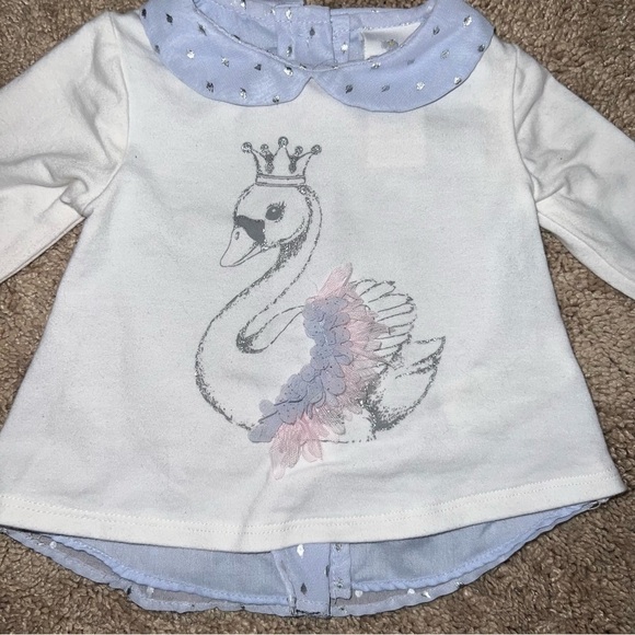 3/$25 🍄 Dylan & Abby Baby Girl Swan Princess Ruffled Shirt Size 0-3 Months - Picture 6 of 11